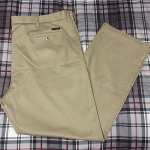 Flat front Straight Fit Dockers Khaki Pants